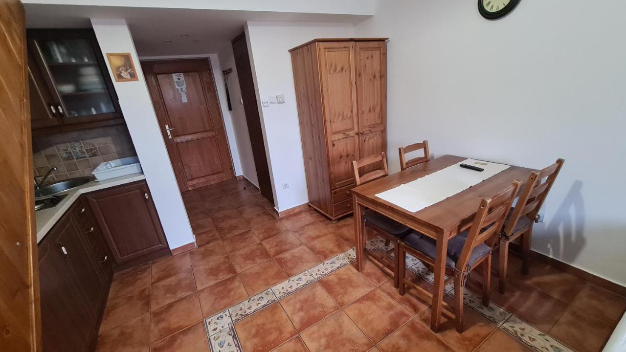 Gyulai Fuerdoe Apartman Екстер'єр фото