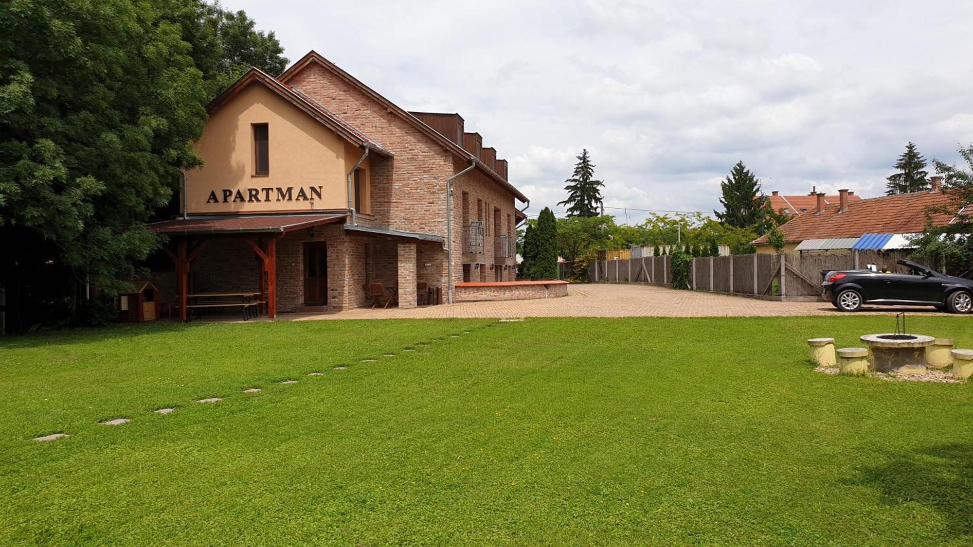 Gyulai Fuerdoe Apartman Екстер'єр фото